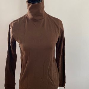 Croft & Barrow turtle neck shirt